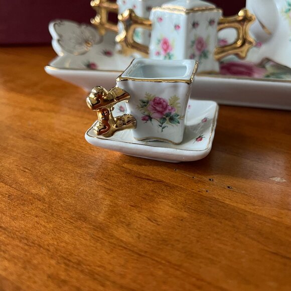 The Queens Treasures Miniature Tea Set Free Shipping - Picture 7 of 10